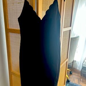 Socialite Black Scalloped Hem Dress